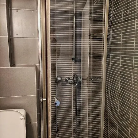 Two Bedroom In The Centre Of